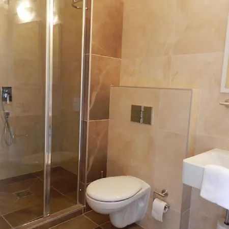 Kur&ferien Helenenburg 바트 가슈타인